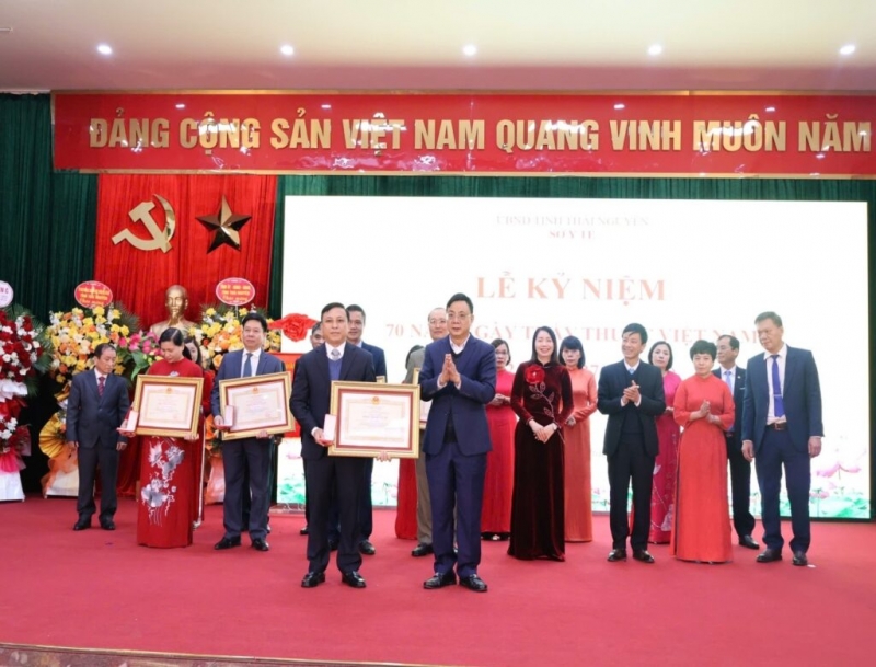 ton vinh thay thuoc tieu bieu nhan ky niem 70 nam ngay thay thuoc viet nam